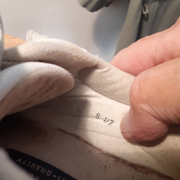 Easy Spirit Shoes - Picture 5 of 5